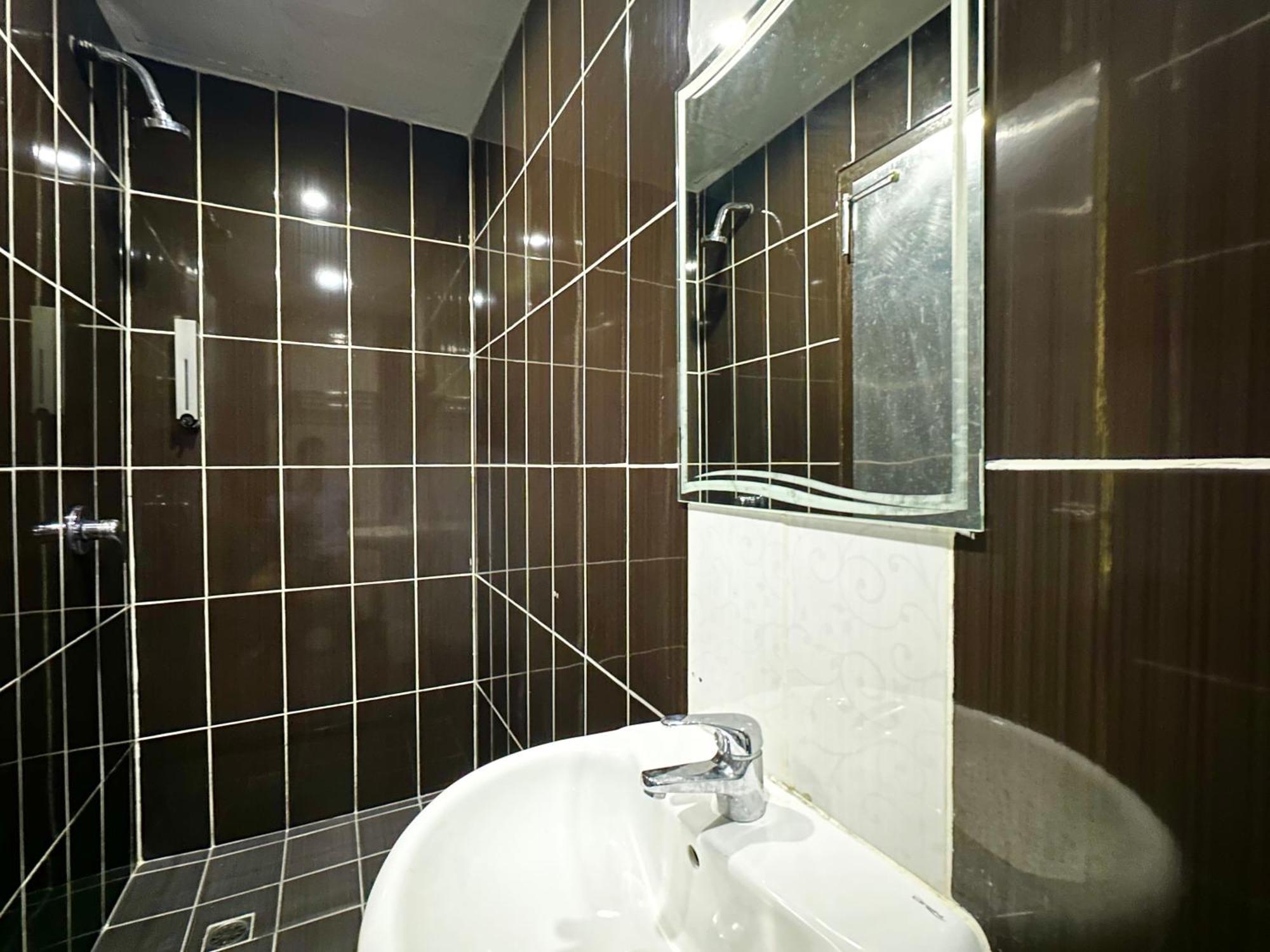Park Hotel Kota Kinabalu Dış mekan fotoğraf